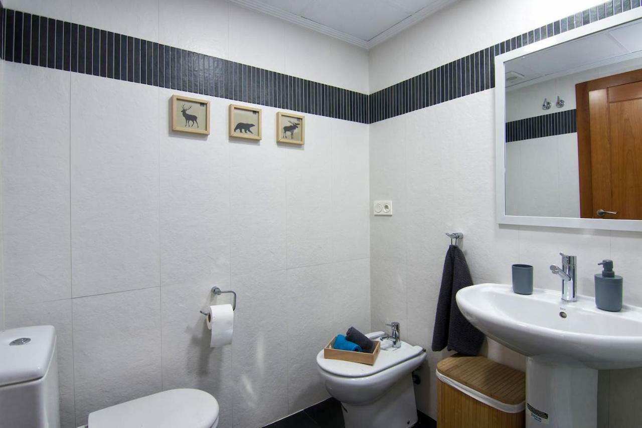 Apartamento Forum-Ciencias Con Piscina, Gym & Parking Granada Bagian luar foto