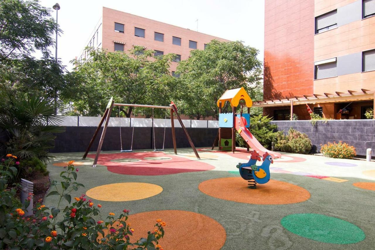 Apartamento Forum-Ciencias Con Piscina, Gym & Parking Granada Bagian luar foto